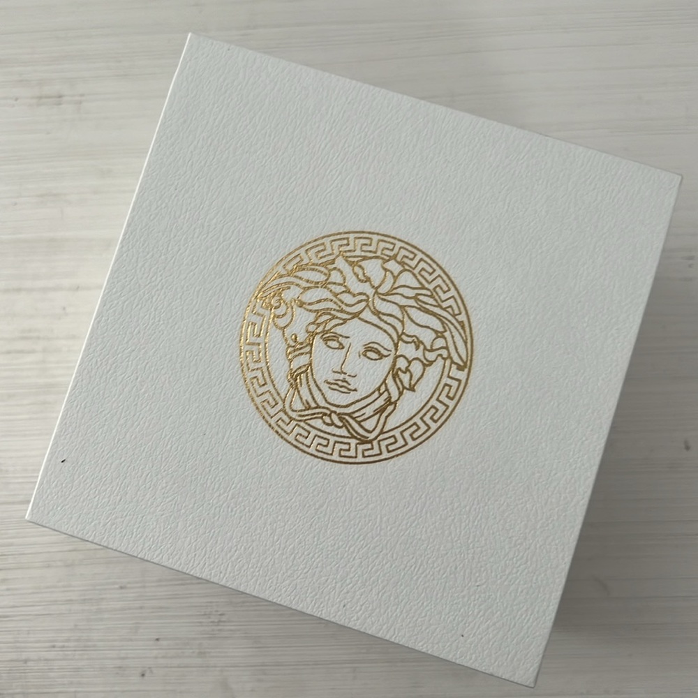 Versace Palazzo empire leather strap watch, 39mm - Picture 4 of 6